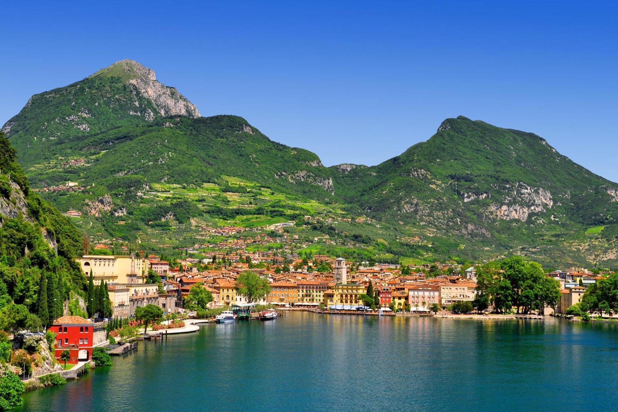 Nido Sui Tetti Di Riva Del Garda - Happy Rentals Exterior foto